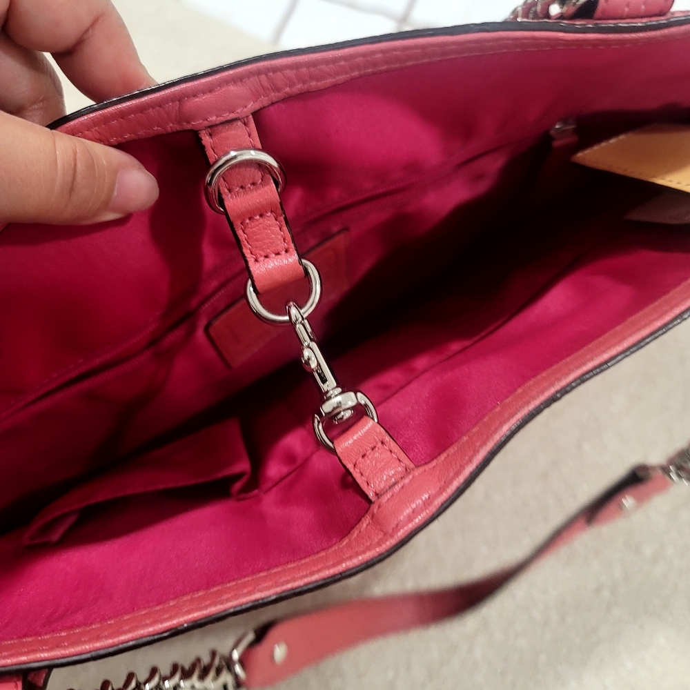 ​Coach Poppy Taylor East West Tote Pink Pebbled Leather Silver Chain 24083 - Picture 8 of 17